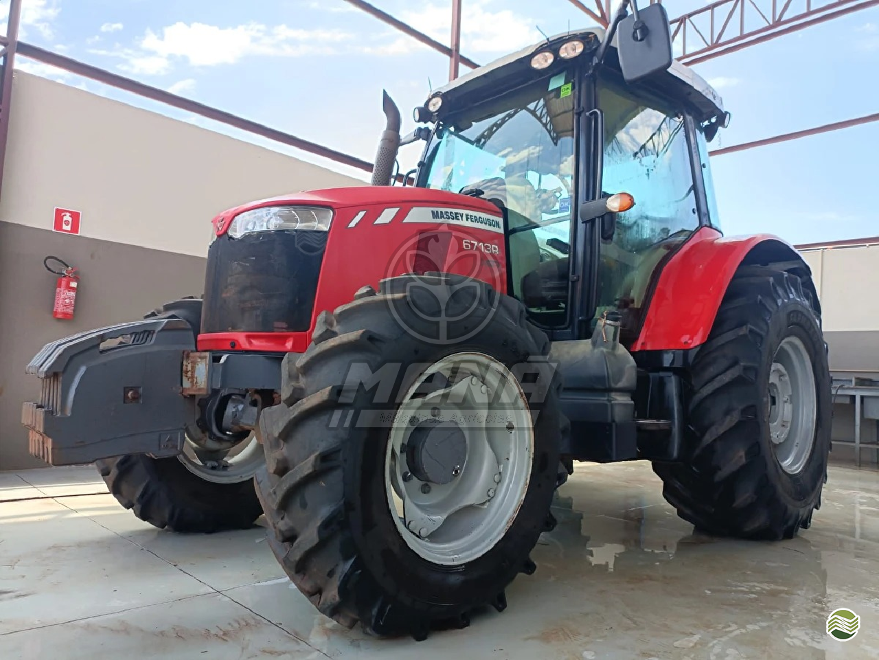 TRATOR MASSEY FERGUSON MF 6713 Mana Máquinas RIBEIRAO PRETO SÃO PAULO SP